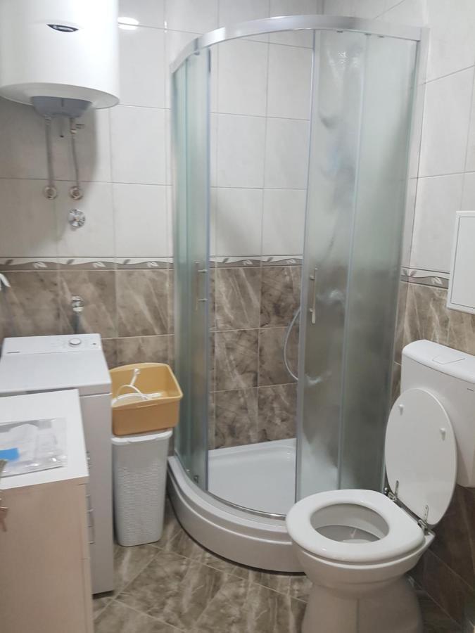 Petra Apartamento Bijela Exterior foto