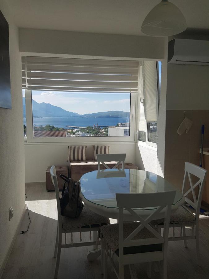 Petra Apartamento Bijela Exterior foto